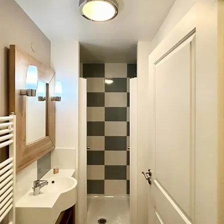 Argousiers 210 Apartman *